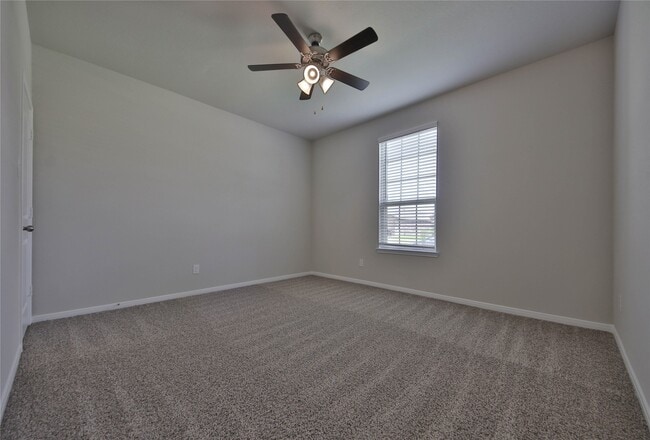 Building Photo - 4814 Vergano Villa Dr