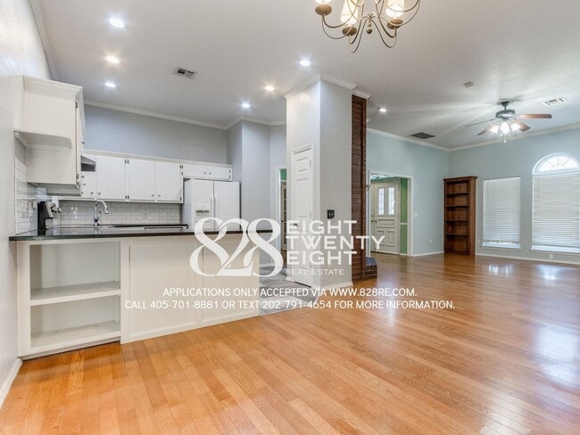 Building Photo - *COMING JANUARY 2026* Beautiful 3 Bed/2 Bath Single Family Home in West Norman's Cambridge Addition!