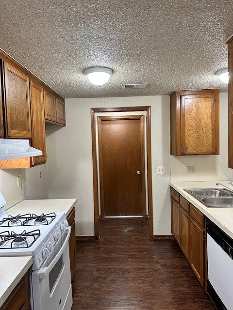 Building Photo - 8607 S Drexel Pl