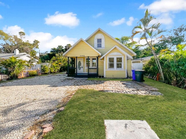 Building Photo - Deck the halls or the French doors, becaus...