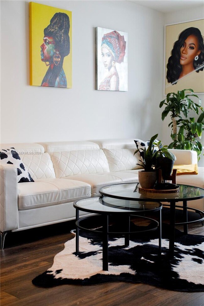 Building Photo - 185 SW 7th St