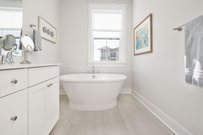 Building Photo - 1515 Martel St