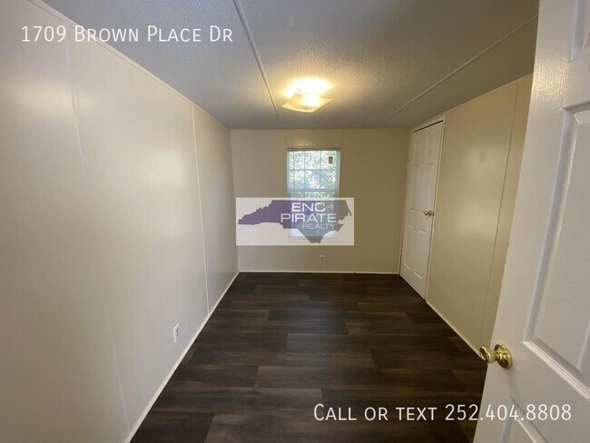 Building Photo - 1709 Brown Pl Dr
