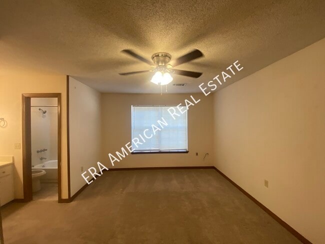 Building Photo - 19 Winfield Way