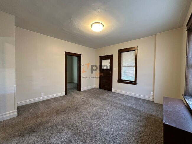 Building Photo - 1500 W Fred St