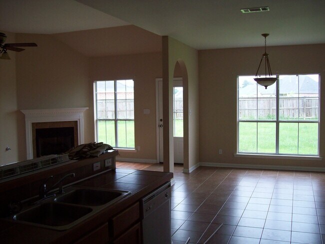 Building Photo - 26043 Wimbledon Dr