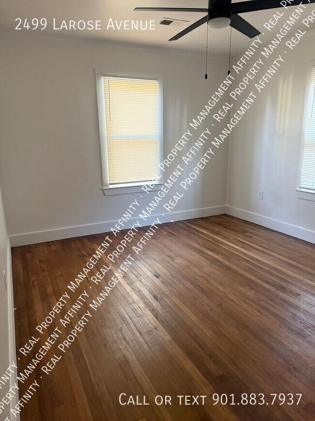 Building Photo - 2499 Larose Ave