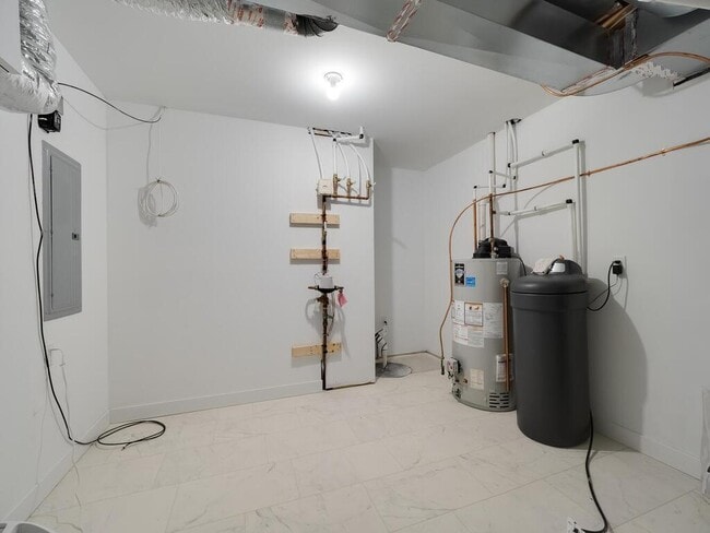 Building Photo - 15110 Eileen Cir