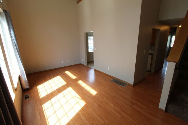 Building Photo - 2217 N Hamilton St