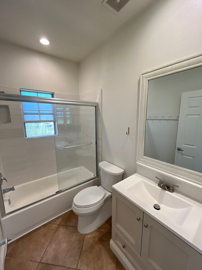 Building Photo - 78270 Calico Glen Dr