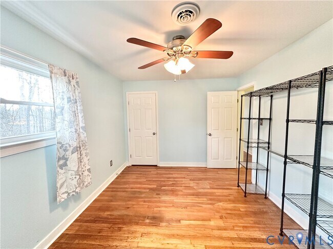 Building Photo - 6737 Rural Point Rd