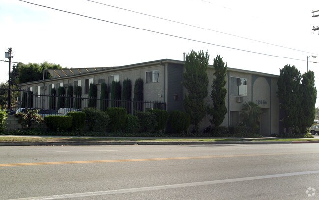 Building Photo - Branford-12850