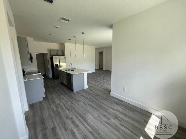 Building Photo - 4534 Amari Rd