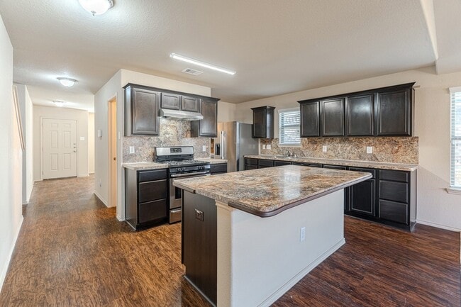 Building Photo - 2007 Naplechase Crest Dr