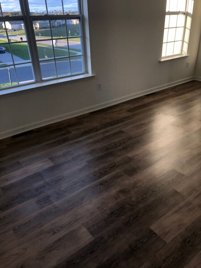 Building Photo - Coming soon - 3 bedroom, 2.5 bath condo in...