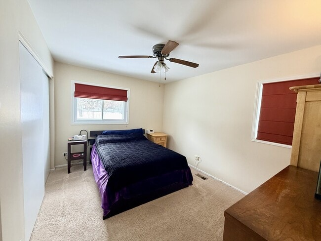 Building Photo - 635 Morton St