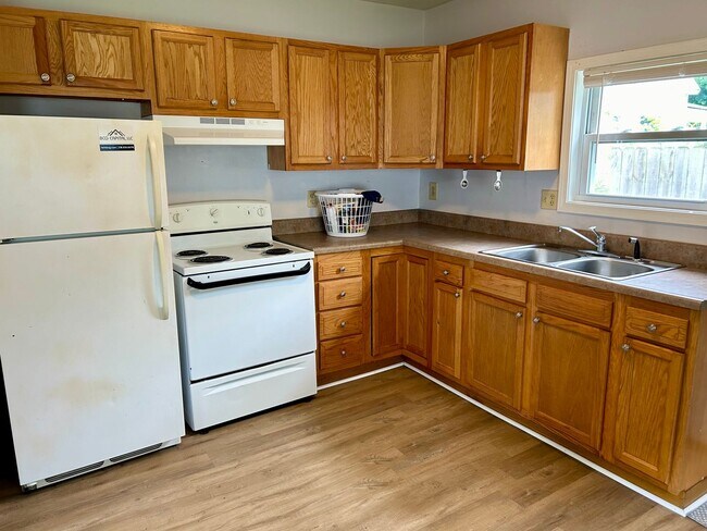 Building Photo - 2-Bed/1-Bath Home in Bluffton!