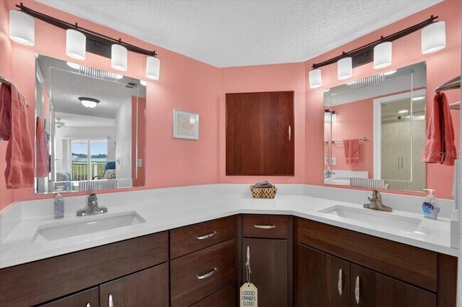 Building Photo - 1343 Perico Point Cir