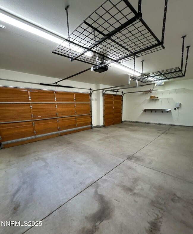 Building Photo - 6785 Eagle Wing Cir