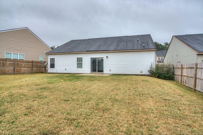 Building Photo - 2020 Fern Crest Ln