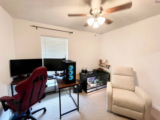 Building Photo - 2114 Selma Dr