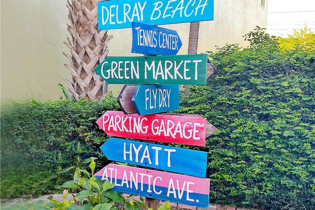 Building Photo - 3211 Karen Dr