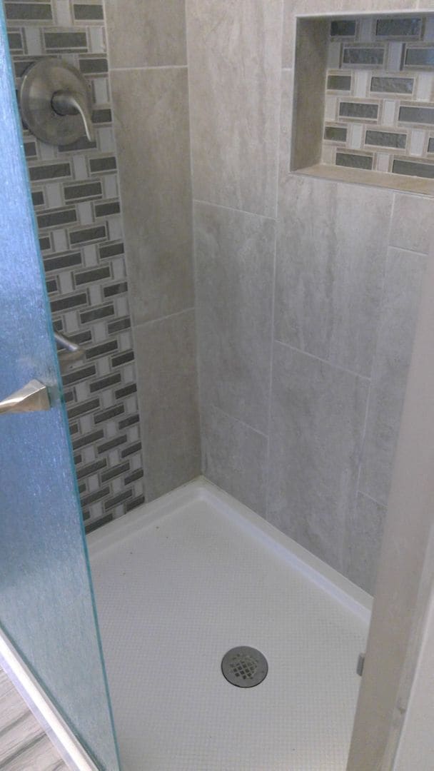 Building Photo - 3 Bed 2 Bath Condo