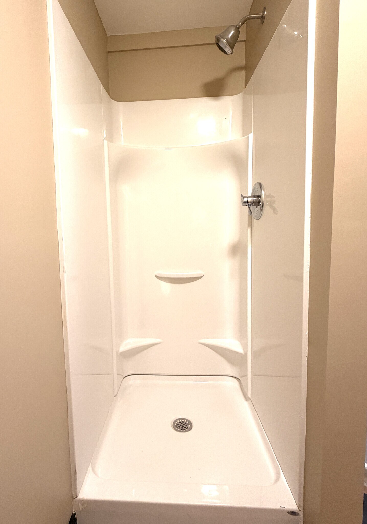 Building Photo - 209 N Capitol Ave