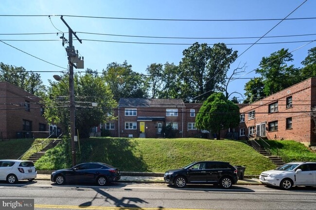 Building Photo - 5053 Sheriff Rd NE