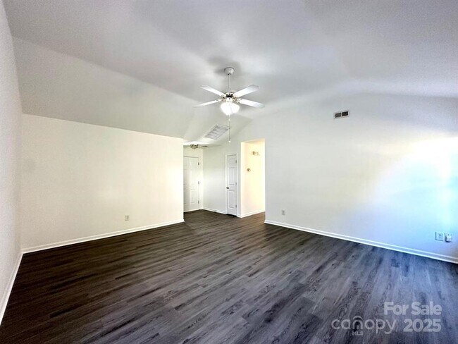 Building Photo - 9513 Isaac Hunter Dr