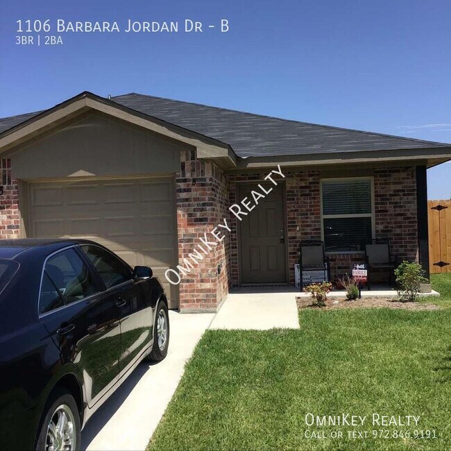 Building Photo - 1106 Barbara Jordan St