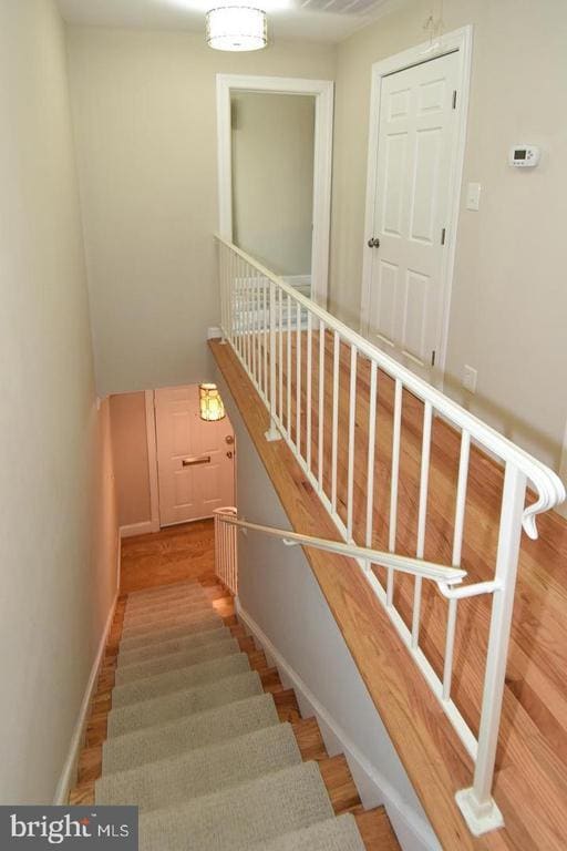 Building Photo - 515 Tobacco Quay