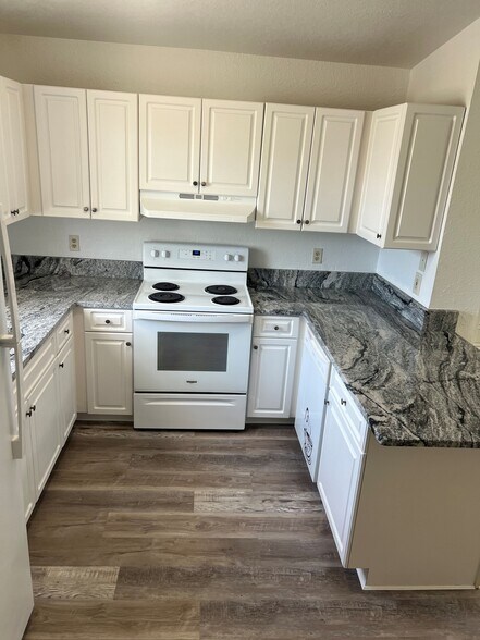 Building Photo - 10770 US Hwy 19 N