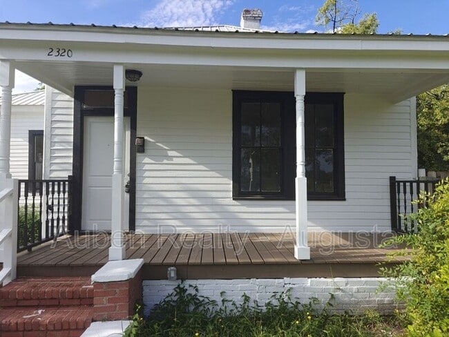 Primary Photo - 2320 Fitten St