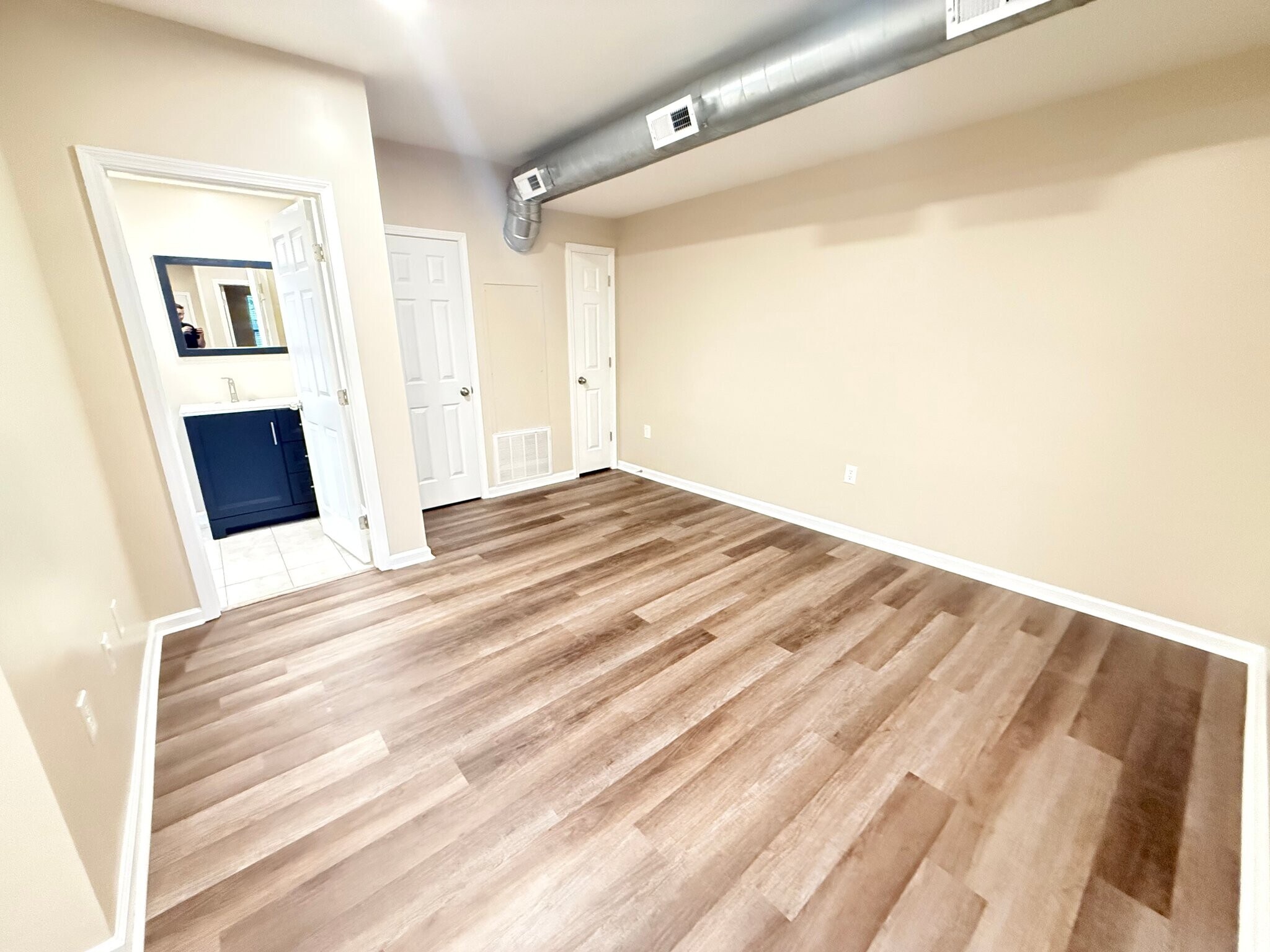 Building Photo - 1233 Vincennes St