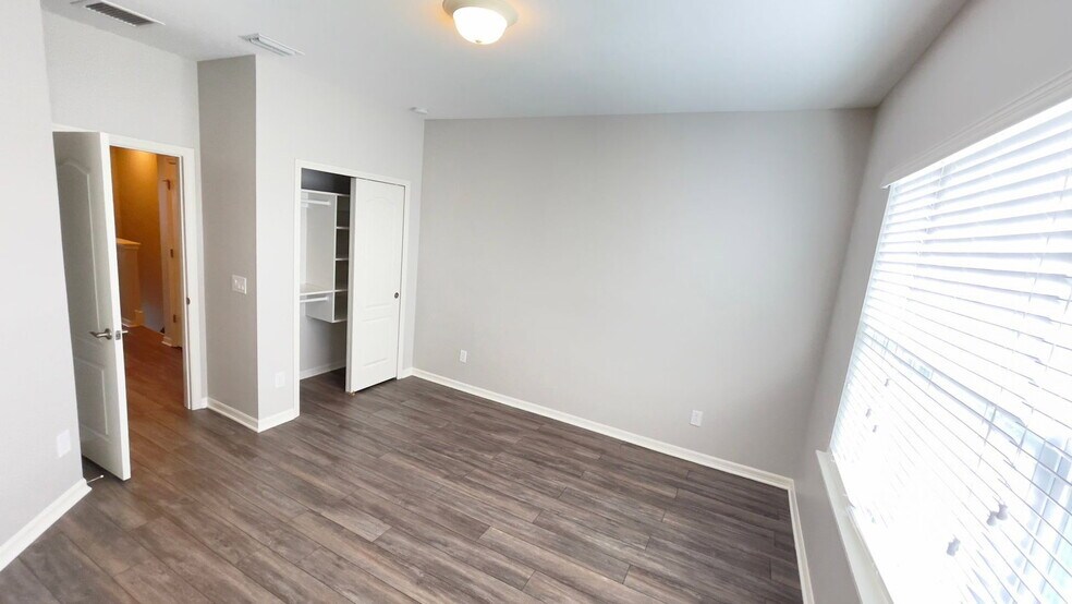 Building Photo - 7255 Shadeview Alley