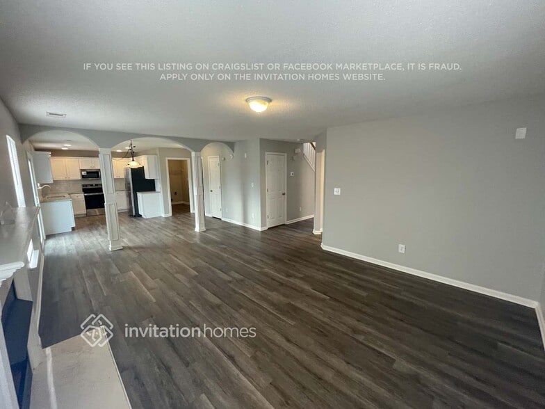 Building Photo - 5345 Kim St SW