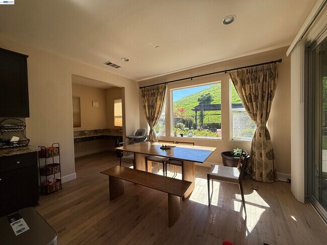 Building Photo - 7826 Kelly Canyon Pl