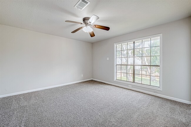 Building Photo - 3102 Glenn Lakes Ln