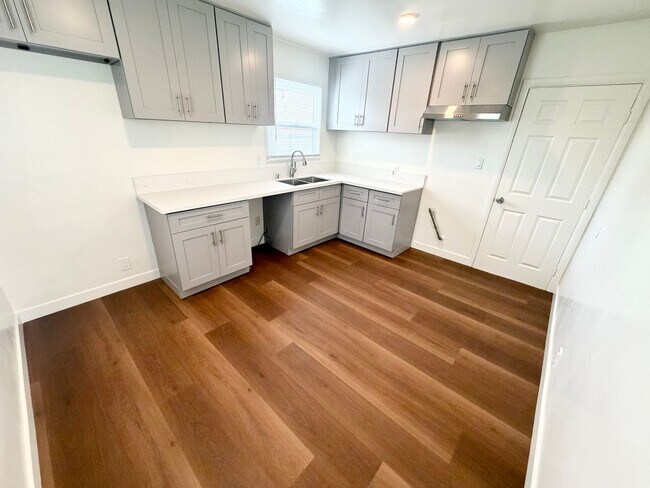 Building Photo - 3109 Walnut Grove Ave