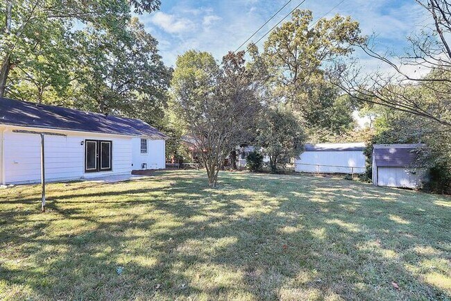 Building Photo - 3BD/2BA Ranch Home in Windsor Park!