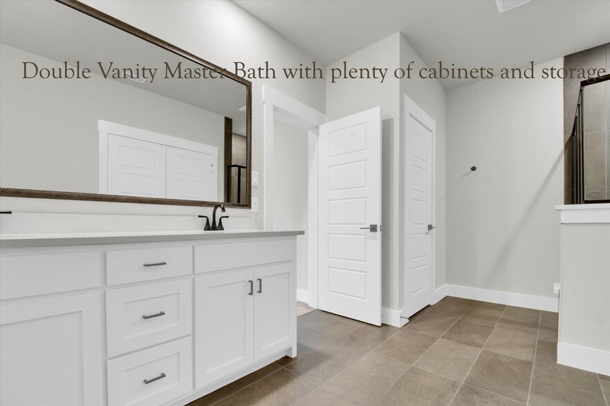 Building Photo - 2610 La Cala Dr