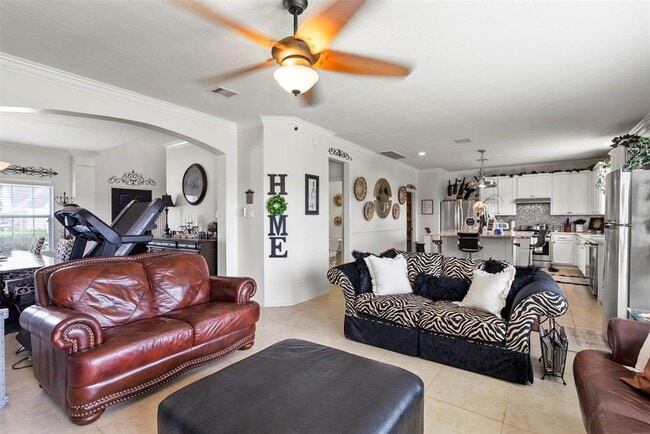 Building Photo - 6407 Hillock Ln