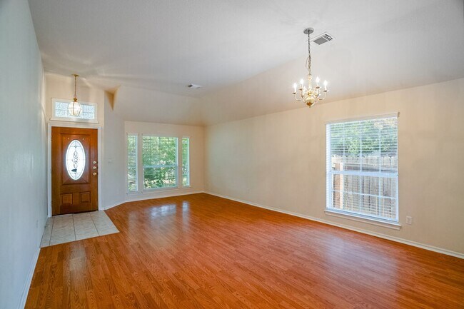 Building Photo - 4439 Hunters Lodge Dr