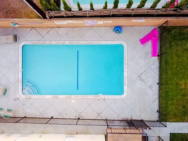 Building Photo - 16635 Yukon Ave