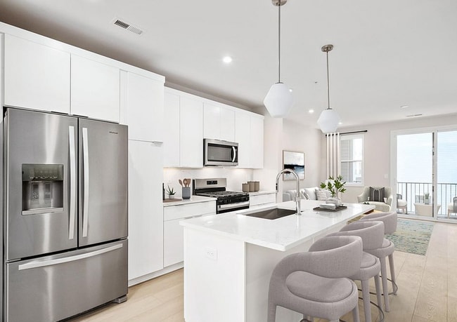 Building Photo - 4768 Sully Point Ln