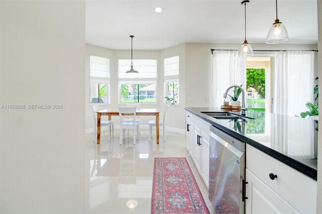 Building Photo - 1610 Sandpiper Cir