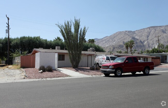 Primary Photo - 511 E Chuckwalla Rd