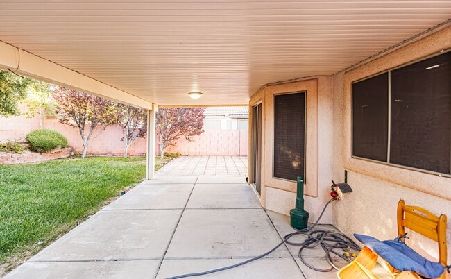 Building Photo - 1 Story home located in Southern Highlands.