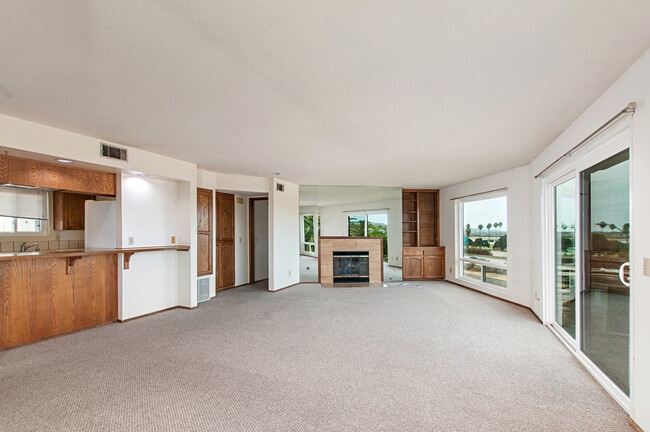 Primary Photo - STUNNING BAY PARK 2BD/2BA CONDO WITH BAY V...
